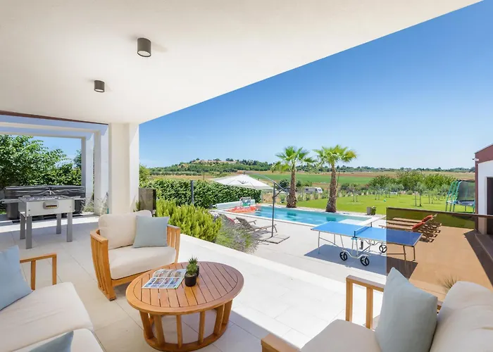 Villa Grofica, New House, Heated Pool, Jacuzzi, Playgroung & Bbq, Near Beaches, Pula - Istria