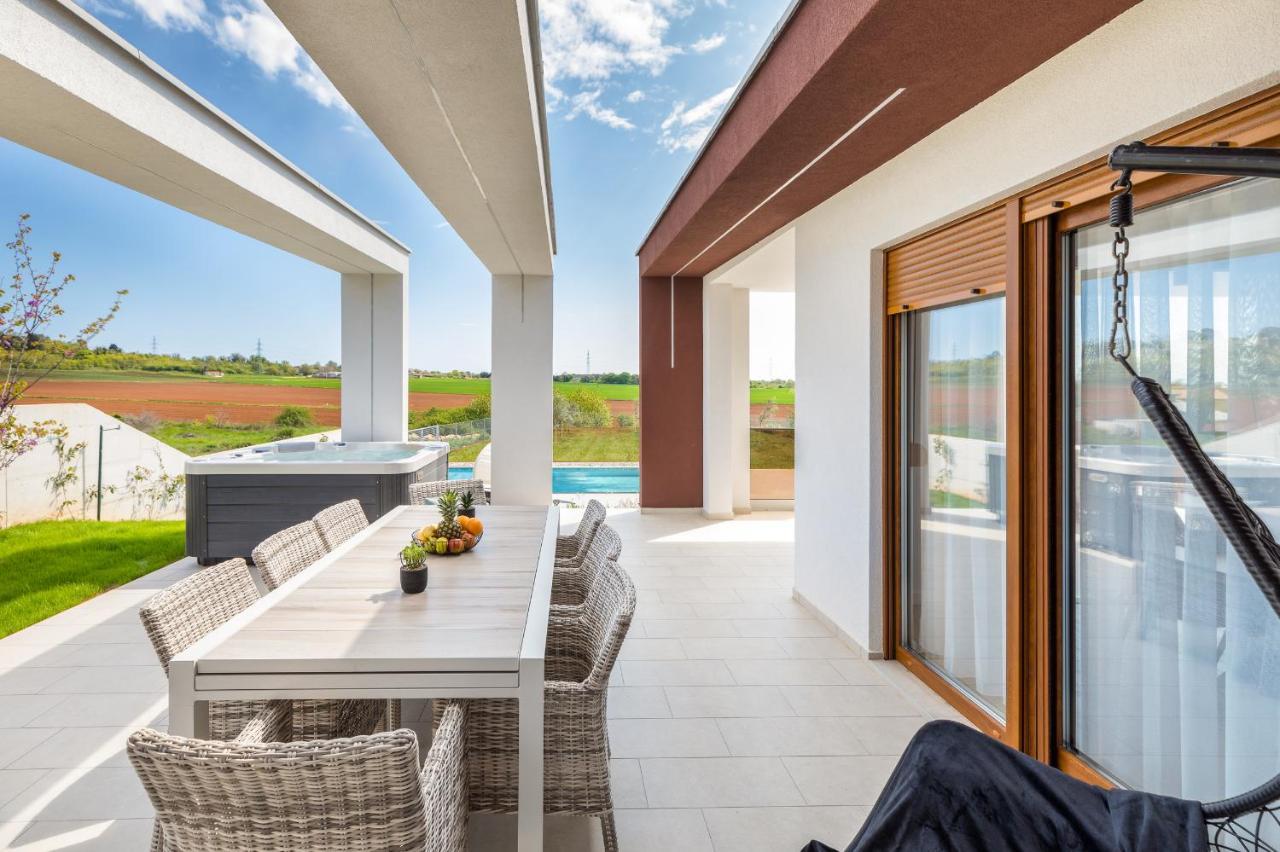 Grofica, New House, Heated Pool, Jacuzzi, Playgroung & Bbq, Near Beaches, - Istria Pola