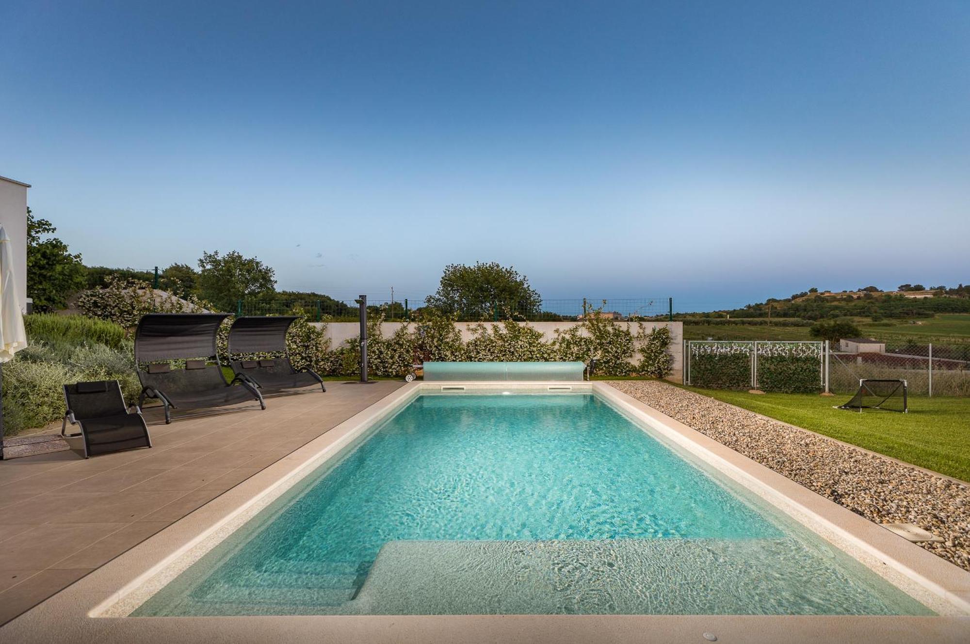 Villa Grofica, New House, Heated Pool, Jacuzzi, Playgroung & Bbq, Near Beaches, - Istria Pola