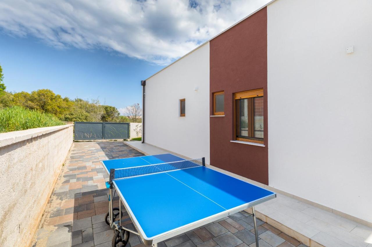Villa Grofica, New House, Heated Pool, Jacuzzi, Playgroung & Bbq, Near Beaches, - Istria *
