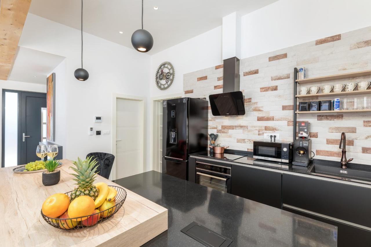 Grofica, New House, Heated Pool, Jacuzzi, Playgroung & Bbq, Near Beaches, - Istria Villa