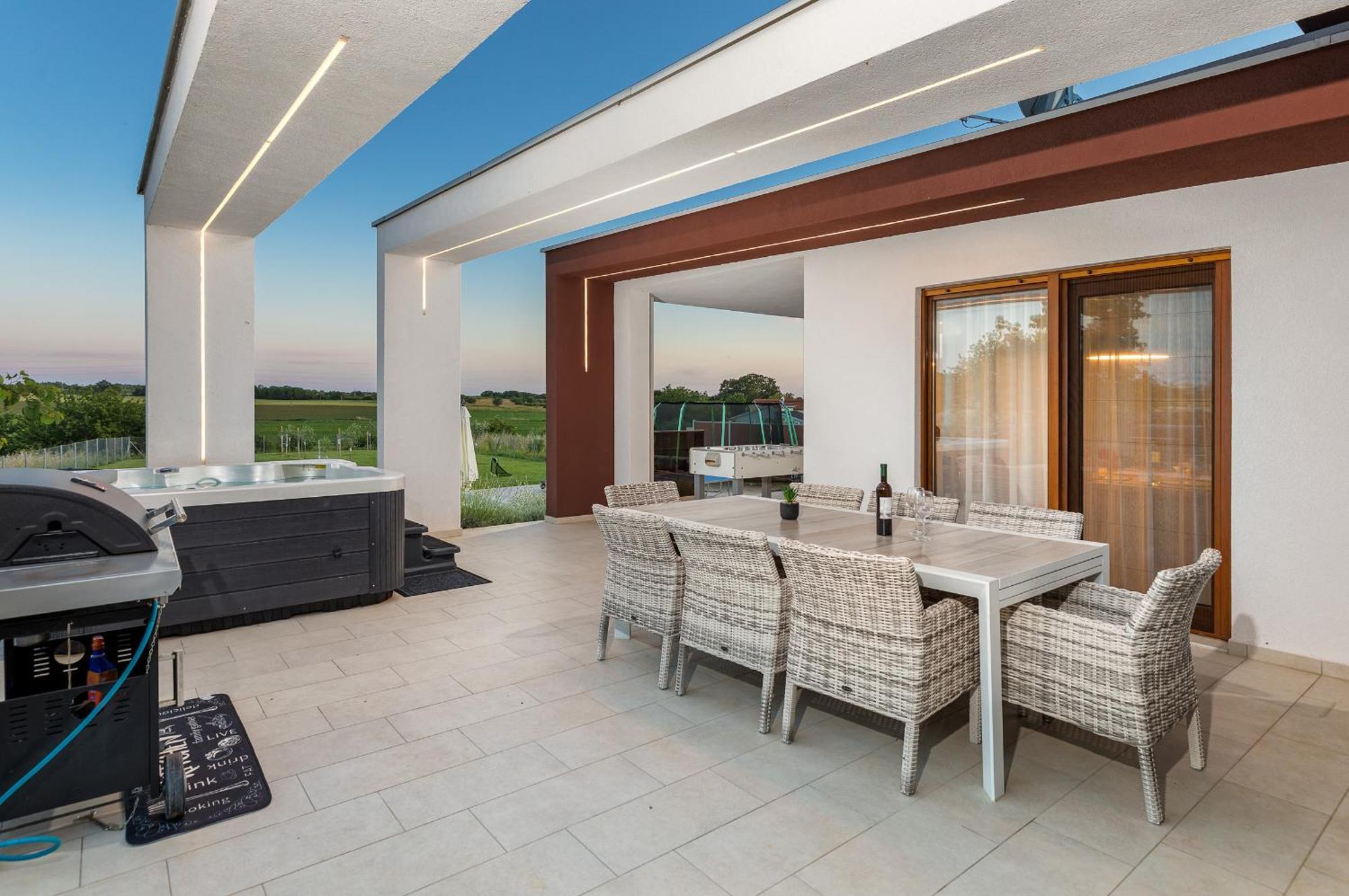 Villa Grofica, New House, Heated Pool, Jacuzzi, Playgroung & Bbq, Near Beaches, - Istria Pula