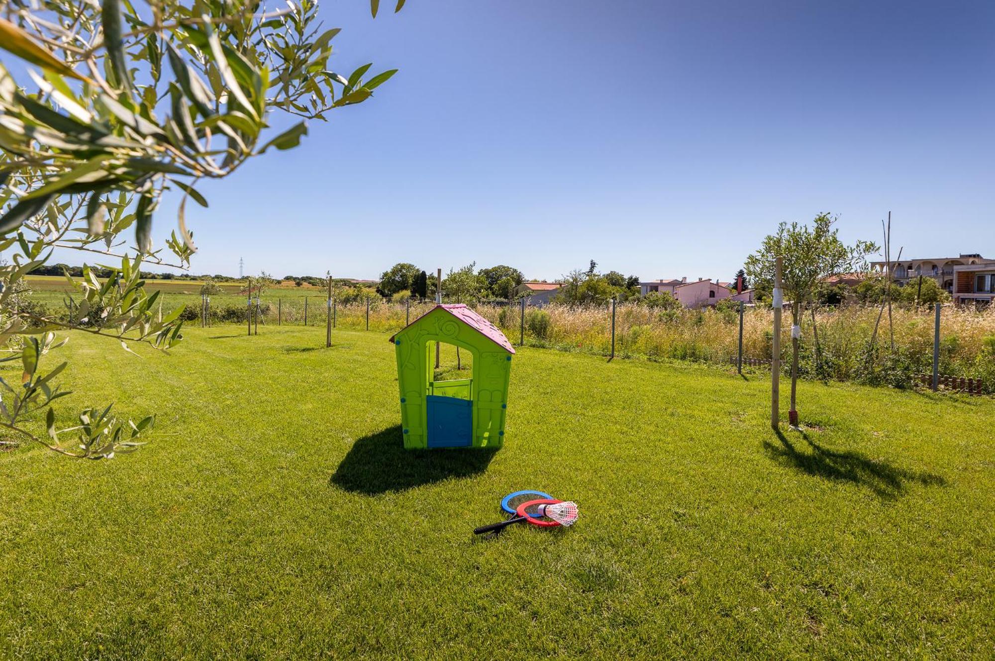 Grofica, New House, Heated Pool, Jacuzzi, Playgroung & Bbq, Near Beaches, - Istria *