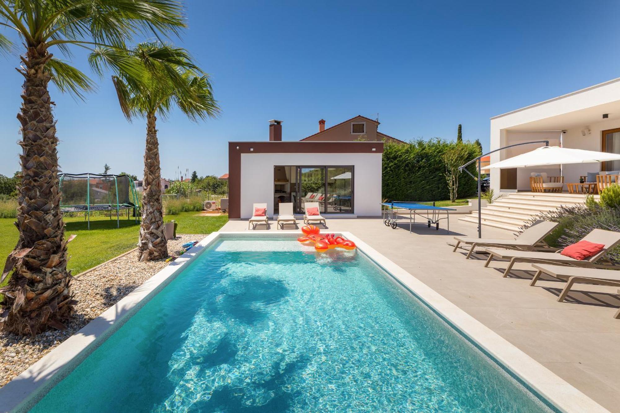 Grofica, New House, Heated Pool, Jacuzzi, Playgroung & Bbq, Near Beaches, - Istria Villa Pula